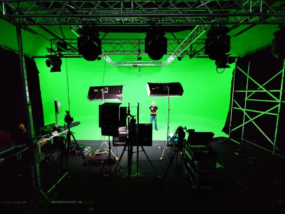 Live broadcasts virtual studio